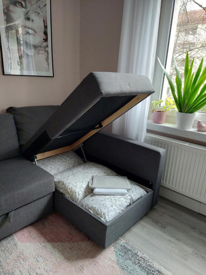 Helles Modern Eingerichtetes Apartment